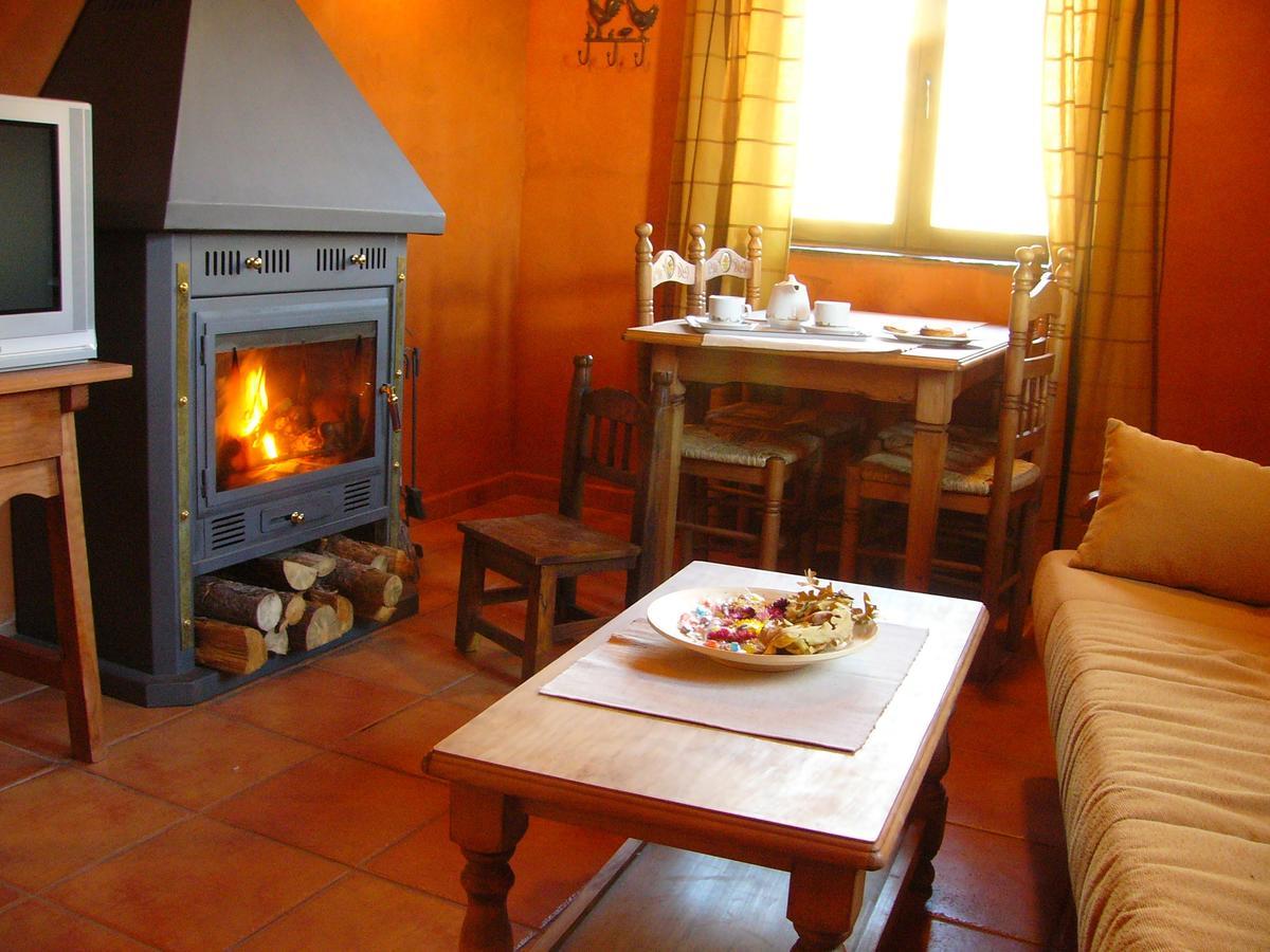 Apartamentos Turisticos La Alqueria De Valverde Valverde De Los Arroyos Esterno foto